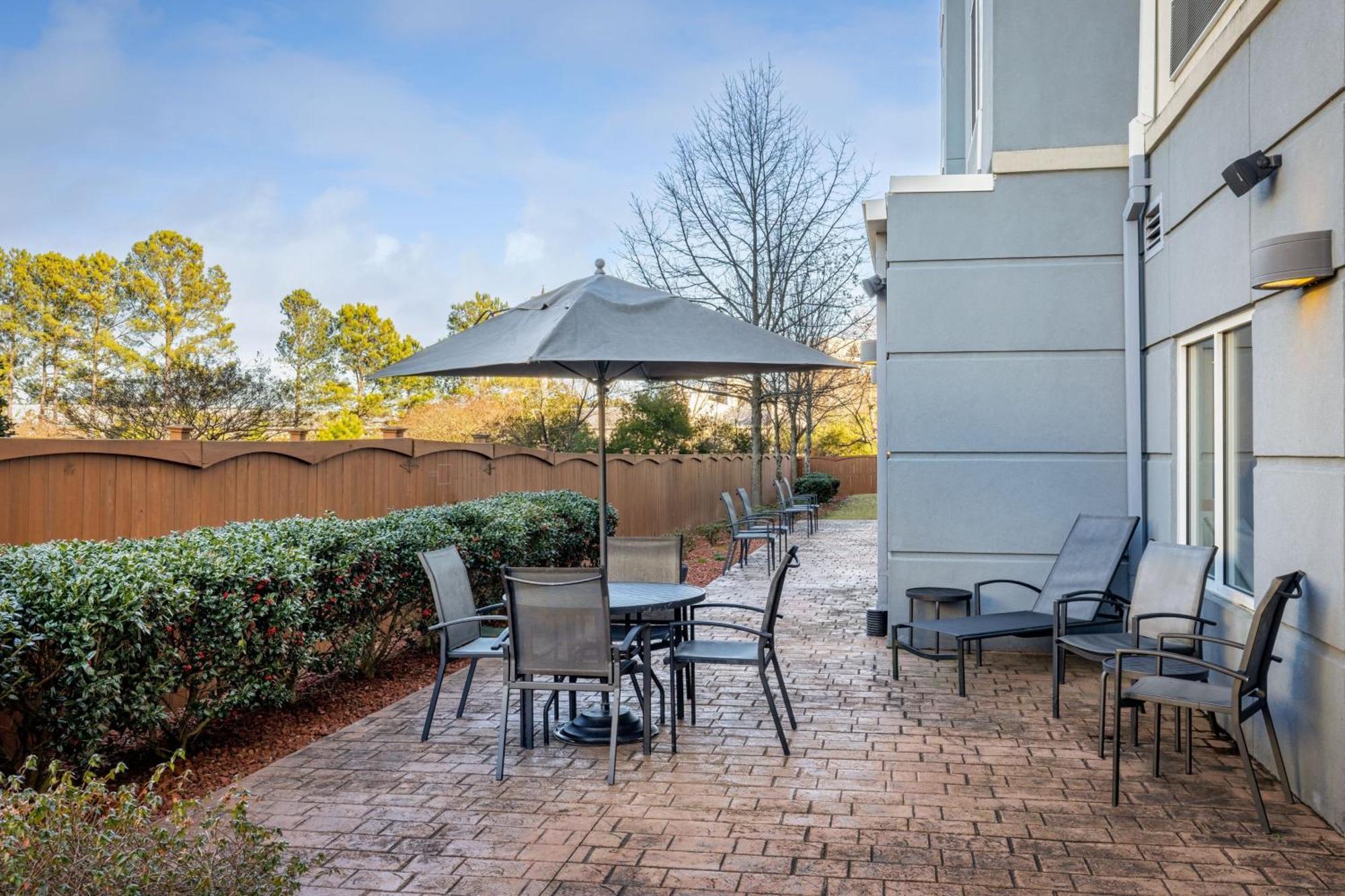 Fairfield Inn & Suites By Marriott Smithfield Exterior foto
